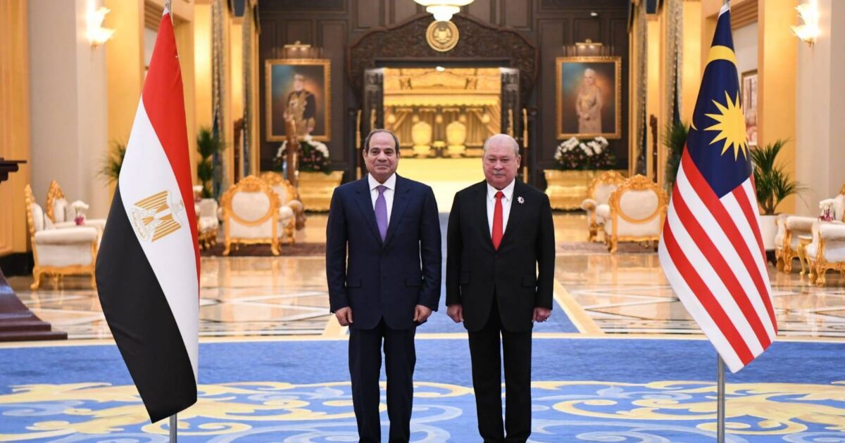 السيسي يؤكد مركزية القضية الفلسطينية وملك ماليزيا يشيد بالدور المصري الإقليمي - صورة مميزة السيسي يؤكد مركزية القضية الفلسطينية وملك ماليزيا يشيد بالدور المصري الإقليمي