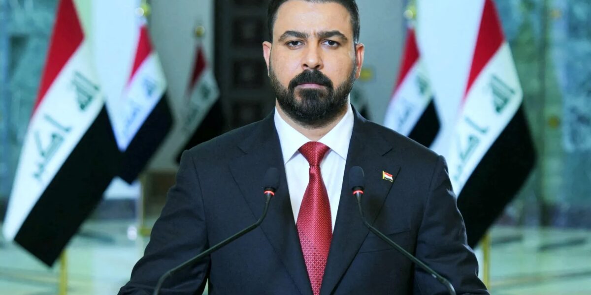 العراق يقيل قائد عمليات ميسان ويؤكد أهمية التنسيق مع السعودية | أخبار