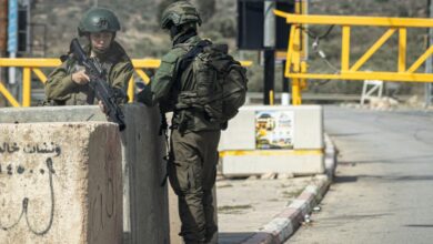 الفلسطينيون يفتحون أبوابهم أمام مهجري الخليل المحاصر | أخبار الصراع الإسرائيلي الفلسطيني