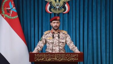 القوات المسلحة اليمنية تعلن استهداف أهداف حساسة في الرياض و«أرامكو» في ينبع بصواريخ ومسيّرات