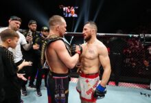 المقاتل الروسي بيتر يان يحتفظ بلقب بطل (UFC) في نزال مثير.. فيديو