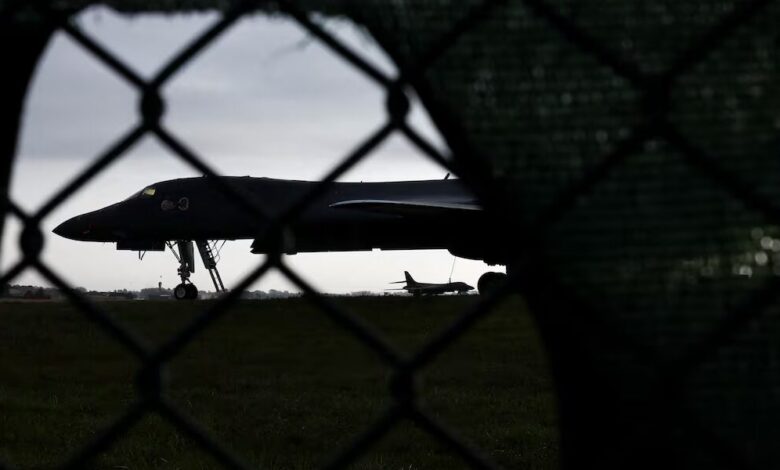 الولايات المتحدة تزيل قاذفات B-1 من قاعدة بريطانية وسط مخاوف أمنية