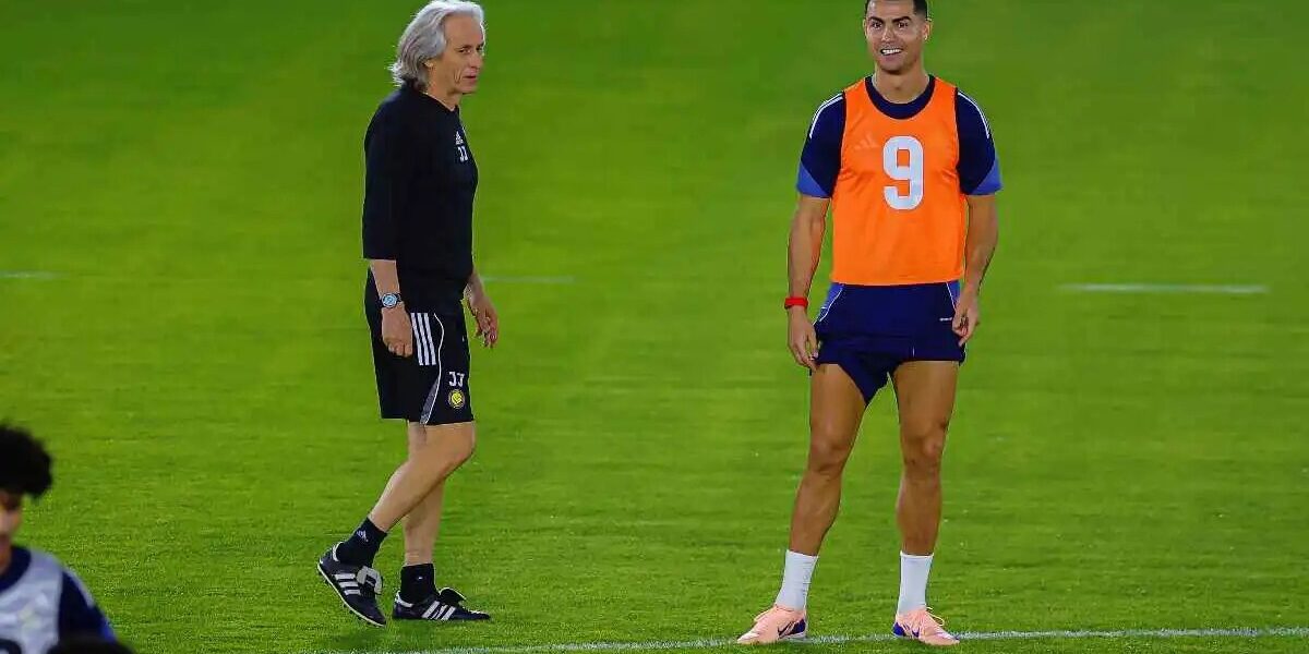 بحضور كريستيانو رونالدو.. قائمة منتخب البرتغال الأولى مع جيسوس