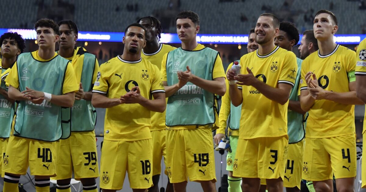 بعد الفوز على صباح.. لاعبو دورتموند يمتنعون عن الاستحمام في ملعب باكو