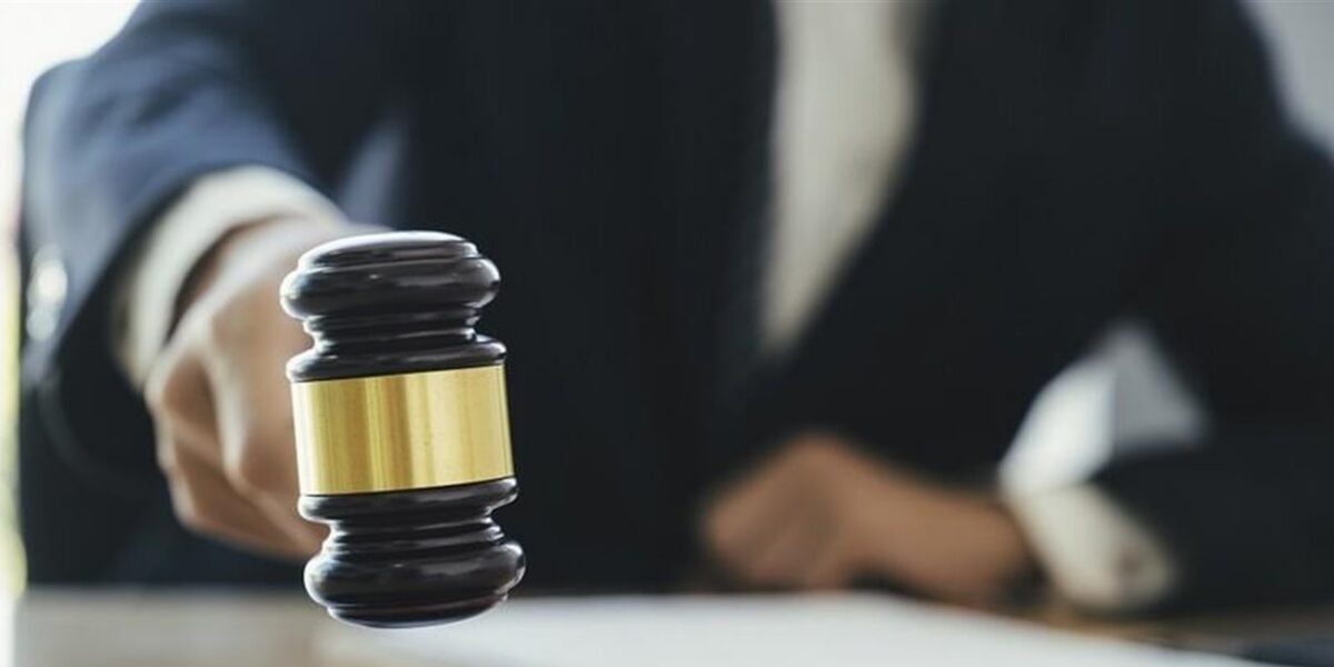 بعد حريق جبل النفايات في صيدا… فتح تحقيق قضائيّ