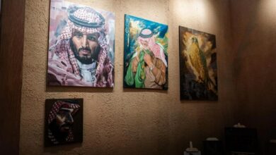 بفرشاة الفن.. أسماء المجممي توثّق صور الملوك وتحولها حكايات نابضة – أخبار السعودية