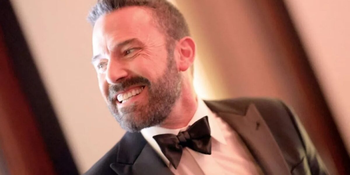 بن أفليك يكشف عن سخرية أبنائه من تجارِبه العاطفية وابنته تحرجه: وكأنك خبير في العلاقات! - صورة مميزة بن أفليك يكشف عن سخرية أبنائه من تجارِبه العاطفية وابنته تحرجه: وكأنك خبير في العلاقات!