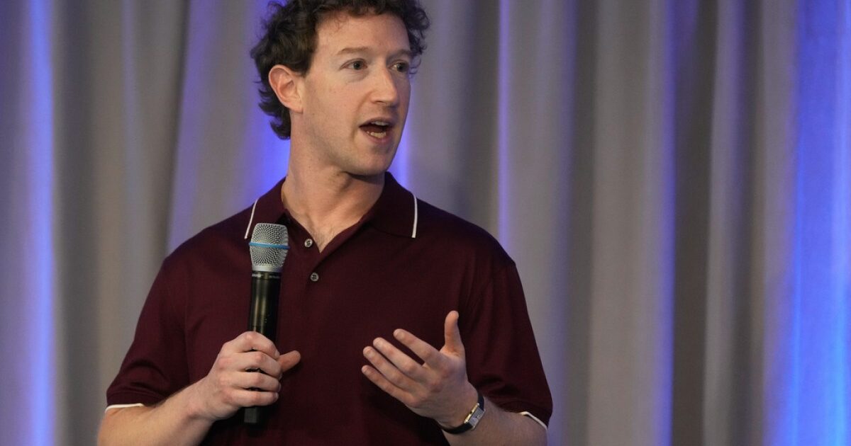 تعرضت شركة Meta لغرامة قدرها 25 مليار دولار بسبب دعوى بيانات Cambridge Analytica