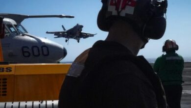 حرب إيران على الهواء مباشرة: الولايات المتحدة تنقل 2000 من مشاة البحرية إلى الشرق الأوسط، وضرب ناقلة في هرمز | الحرب الأمريكية الإسرائيلية على أخبار إيران