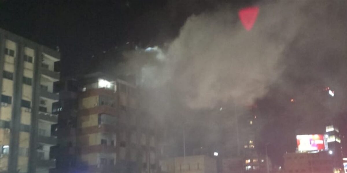 حريق داخل مبنى في جل الديب.. وفيديو يرصد المشهد - صورة مميزة حريق داخل مبنى في جل الديب.. وفيديو يرصد المشهد