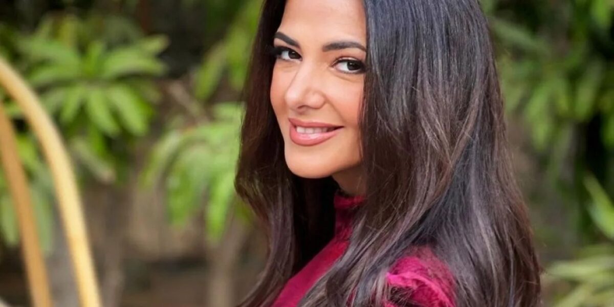 دنيا سمير غانم باكية: تجاوزت صدمة رحيل والديّ بهذه الطريقة.. وهذا ما جذبني لـ رامي رضوان - صورة مميزة دنيا سمير غانم باكية: تجاوزت صدمة رحيل والديّ بهذه الطريقة.. وهذا ما جذبني لـ رامي رضوان