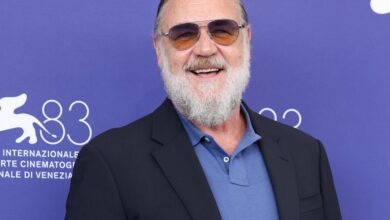 راسل كرو من فينيسيا: أنتظر عرض «Unabomber».. والقشعريرة دليلي لاختيار أدواري