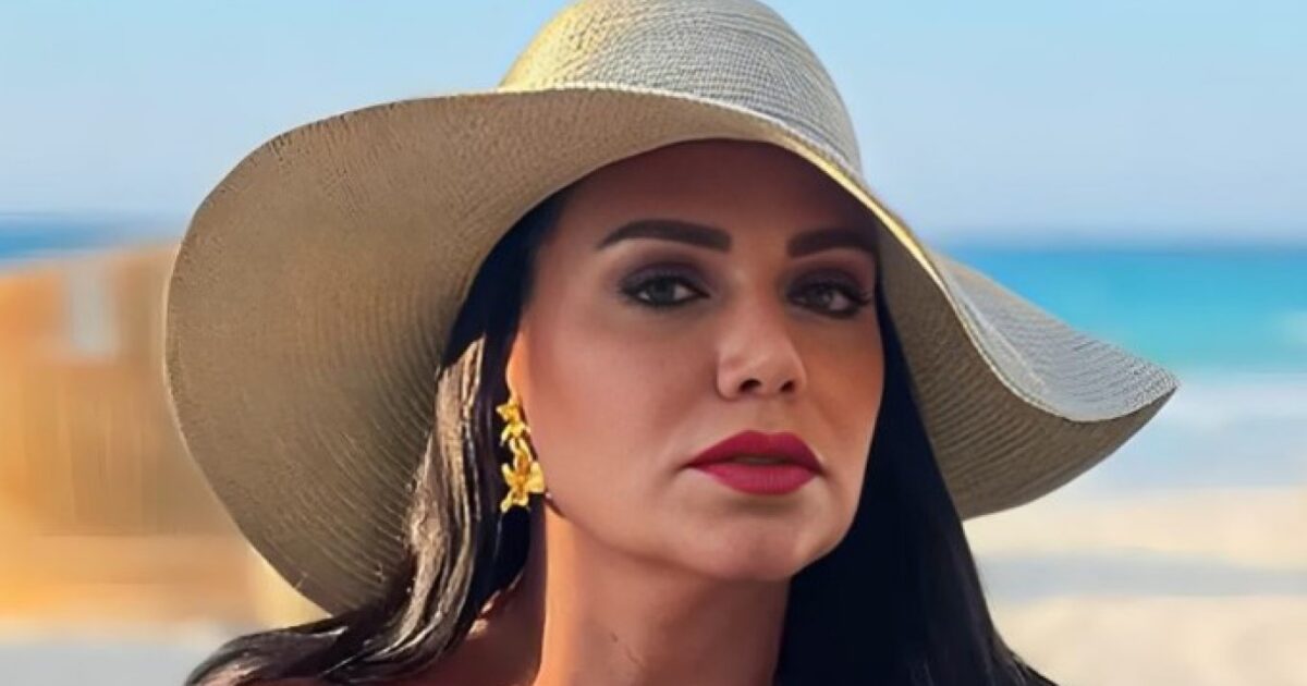 رانيا يوسف: عادل إمام دعمني في أزمة الفستان الشهير.. وعائلتي قاطعتني لهذا السبب - صورة مميزة رانيا يوسف: عادل إمام دعمني في أزمة الفستان الشهير.. وعائلتي قاطعتني لهذا السبب