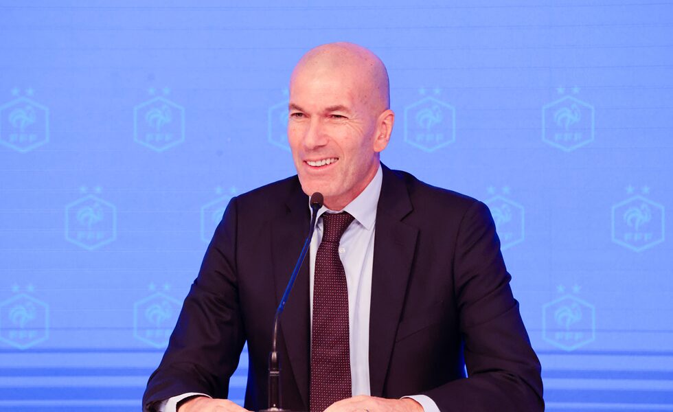 زيدان يكشف قائمته الأولى مع منتخب فرنسا - صورة مميزة زيدان يكشف قائمته الأولى مع منتخب فرنسا