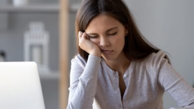 ساعة للرياضة ولا دقيقة لخيط الأسنان.. لماذا نهمل العادات الصغيرة؟ | أسرة