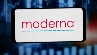 سهم Moderna يتراجع بعد تسرب بيانات لقاح السرطان