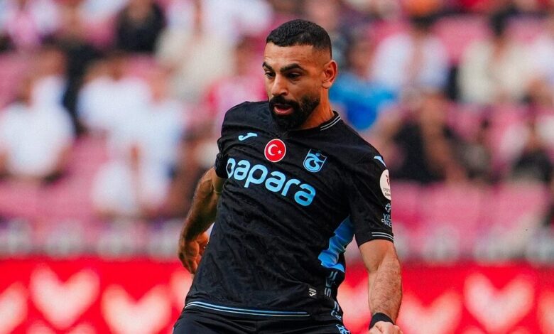 شاهد.. محمد صلاح يهدر فرصة تسجيل هدف