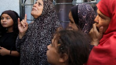طفل من بين سبعة قتلتهم إسرائيل في غزة في ذكرى وقف إطلاق النار | أخبار غزة