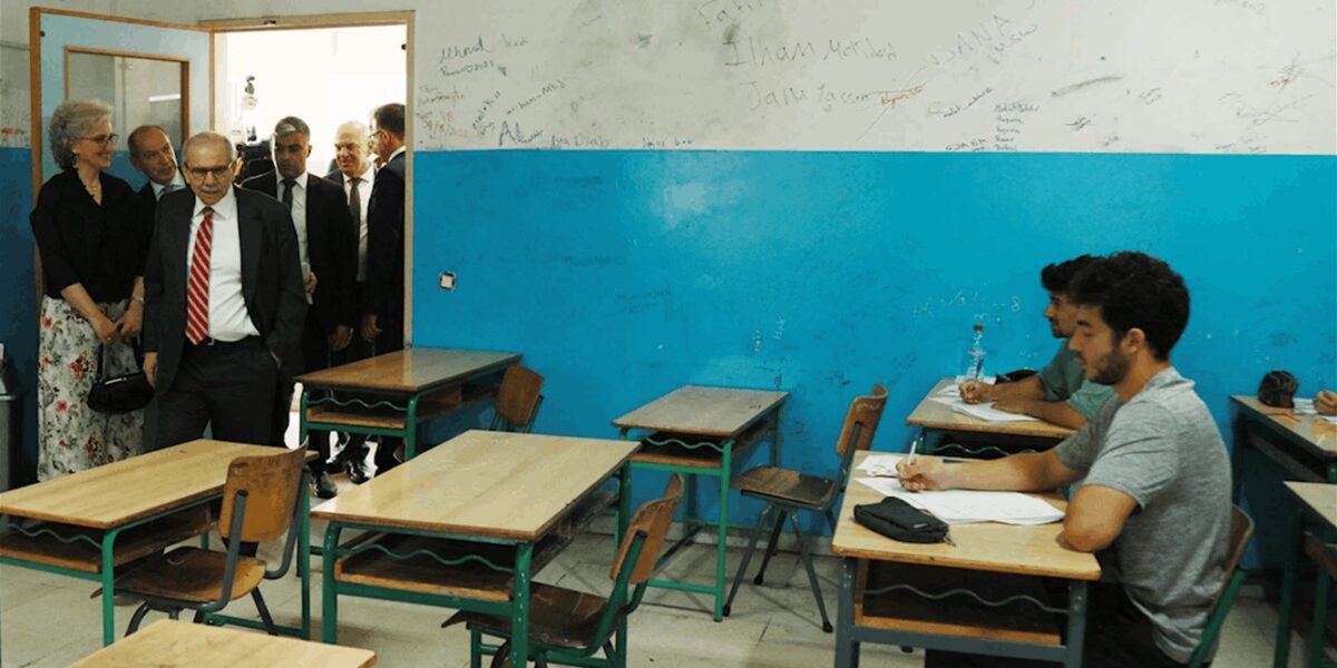 عاجل | 2500 طالب في فراغ قانوني… والتأجيلات تهدّد مستقبلهم!