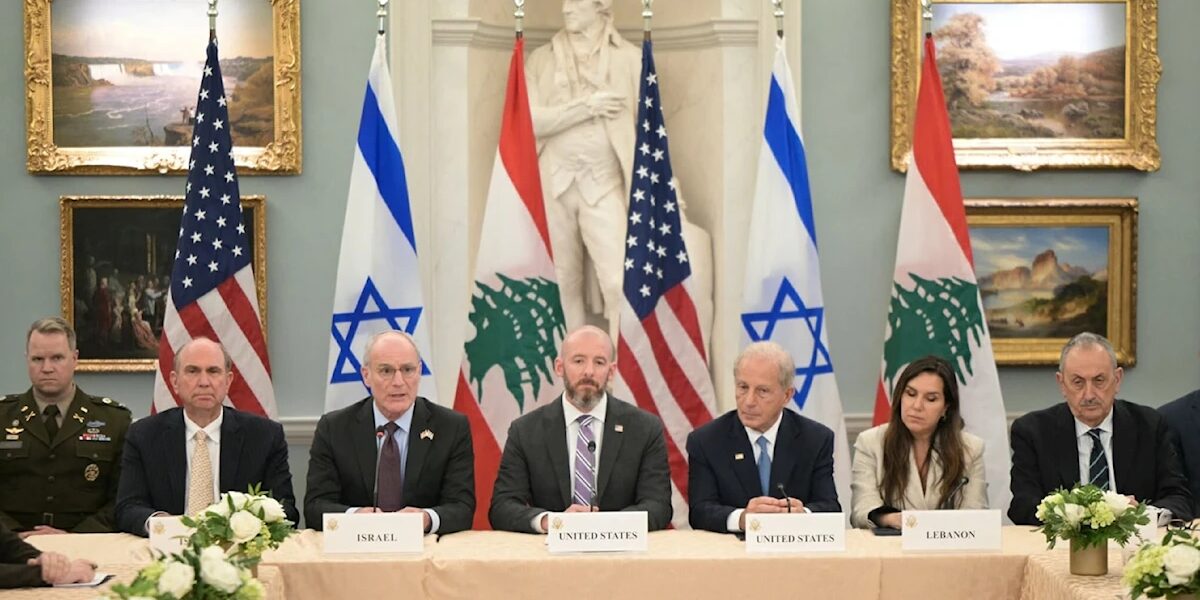 عاجل | 4 مطالب إسرائيلية في واشنطن تحاكي طلبات سلطة الوصاية: تباينات داخل الإدارة الأميركية وإسرائيل تكرّر «الاختبار بالنار»