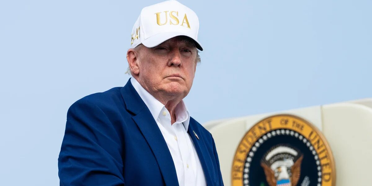 عاجل | Live Updates: Trump says U.S. only “semi-negotiating” with Iran after Tehran sets demands to reopen Strait of Hormuz