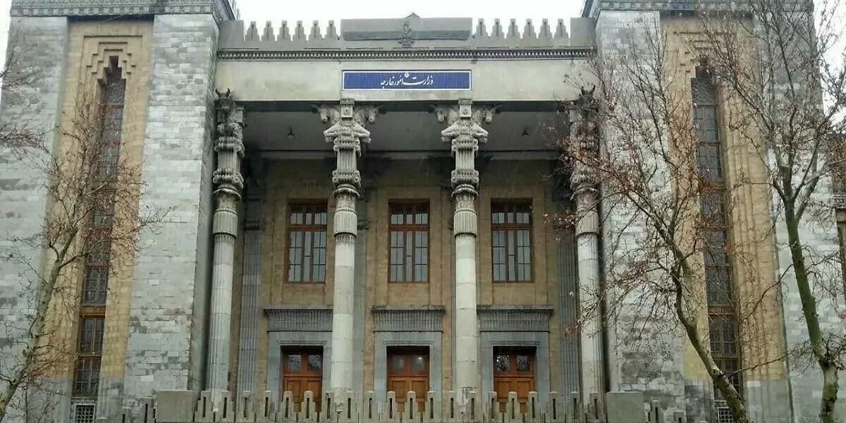 عاجل | الخارجية الإيرانية رداً على بيان أمريكا ومجلس التعاون: أمن المنطقة لايتحقق بالتدخل الخارجي - صورة مميزة عاجل | الخارجية الإيرانية رداً على بيان أمريكا ومجلس التعاون: أمن المنطقة لايتحقق بالتدخل الخارجي