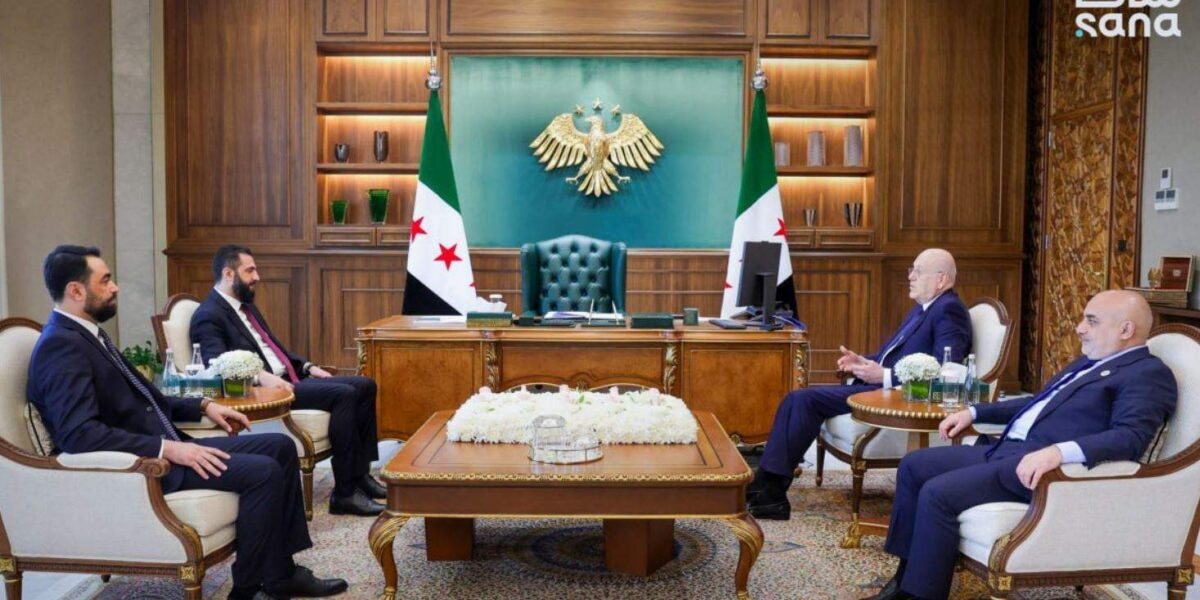 عاجل | الرئيس السوري أحمد الشرع استقبل رئيس مجلس الوزراء اللبناني السابق نجيب ميقاتي في قصر الشعب بدمشق (📷 صورة) - صورة مميزة عاجل | الرئيس السوري أحمد الشرع استقبل رئيس مجلس الوزراء اللبناني السابق نجيب ميقاتي في قصر الشعب بدمشق (📷 صورة)