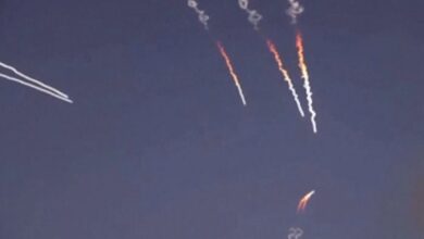 عاجل | الولايات المتحدة وإيران تتبادلان الضربات… والأخيرة تعلن إغلاق مضيق هرمز بالكامل