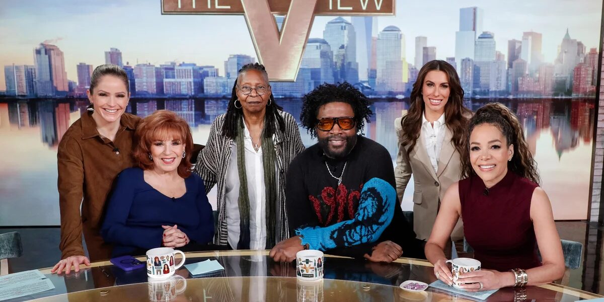 عاجل | تتهم ABC لجنة الاتصالات الفيدرالية بانتهاك حقوق التعديل الأول الخاصة بها بسبب تدقيقها في “The View” - صورة مميزة عاجل | تتهم ABC لجنة الاتصالات الفيدرالية بانتهاك حقوق التعديل الأول الخاصة بها بسبب تدقيقها في “The View”