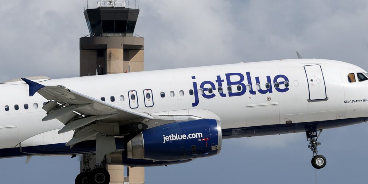 عاجل | تعمل شركة JetBlue على تقليل بصمة Newark و LaGuardia أثناء توسعها في فلوريدا