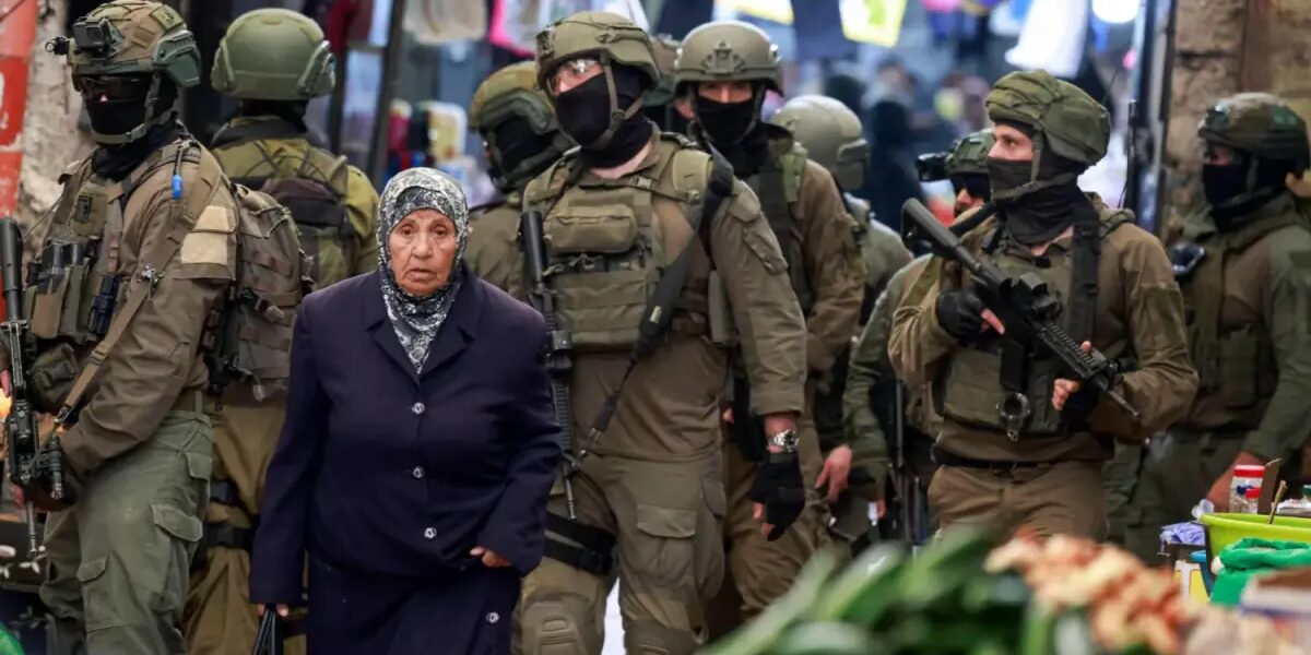 عاجل | تقارير عبرية: تصاعد انخراط جنود إسرائيليين في اعتداءات بالضفة الغربية