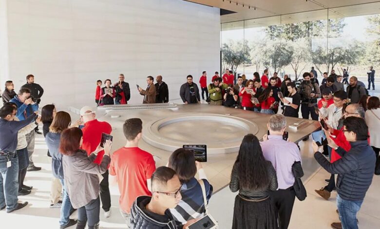 عاجل | تم إغلاق مركز زوار Apple Park جزئيًا لإجراء تحسينات على المتجر
