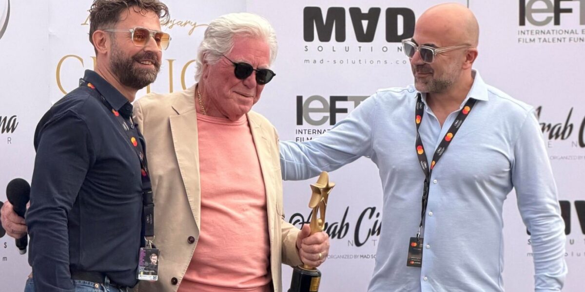 عاجل | حسين فهمي لـ«سيّدتي»: السينما العربية ترسّخ حضورها الفاعل في المهرجانات العالمية