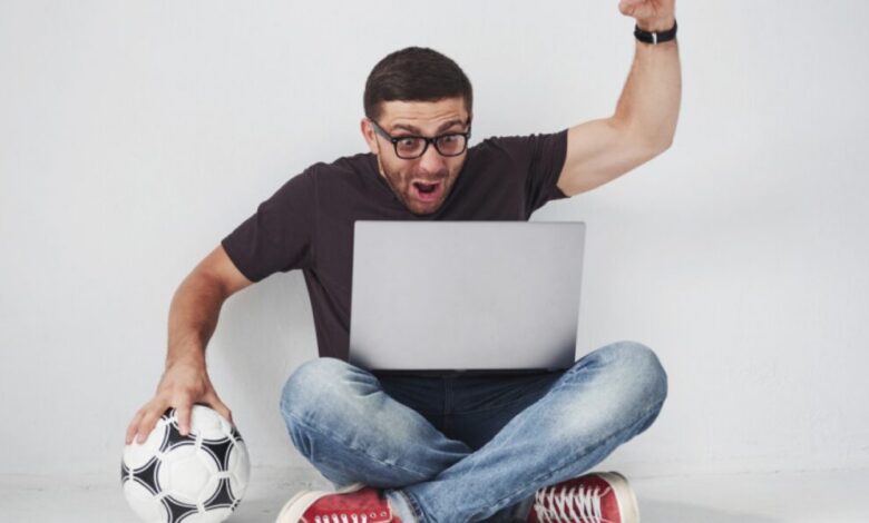 عاجل | دليلك لمتابعة المونديال ليلاً من دون التأثير على دراستك أو عملك