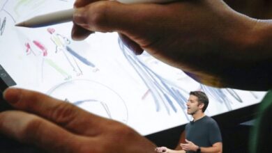 عاجل | قامت شركة Apple بتعيين جون تيرنوس في منصب الرئيس التنفيذي بينما أصبح تيم كوك رئيسًا