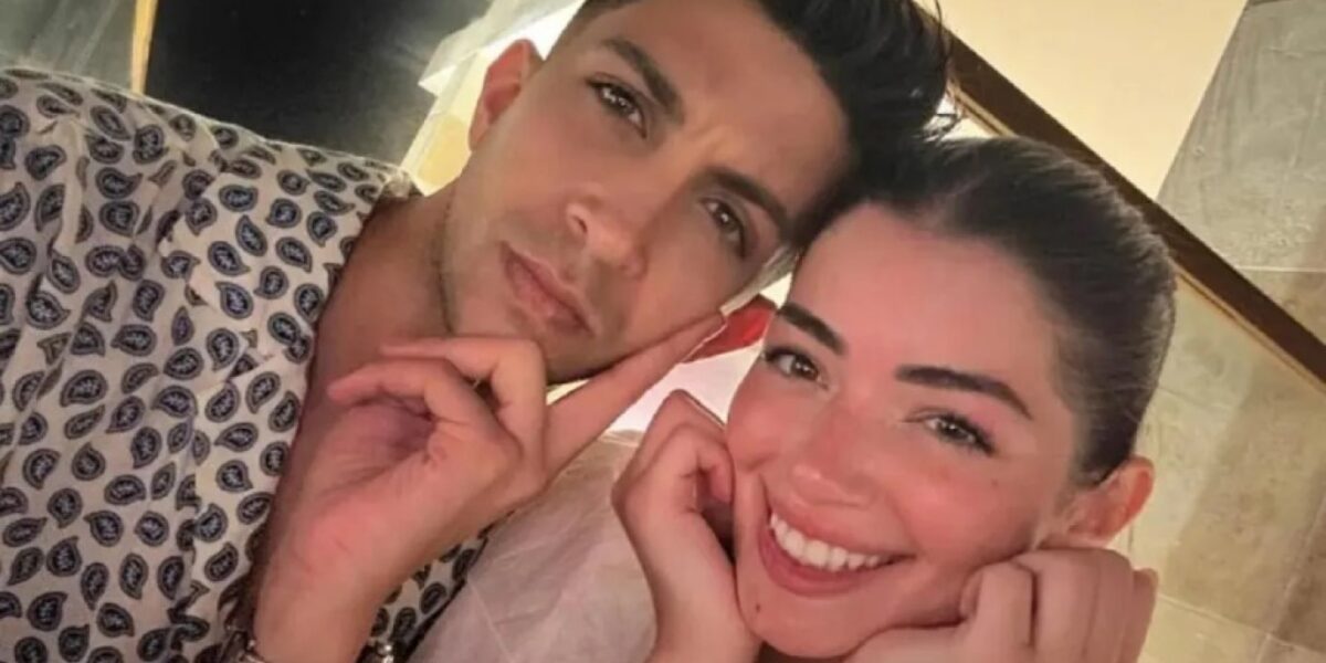 عاجل | قصة حب ليلى زاهر وهشام جمال.. من إعجابها بـ بوي باند إلى موافقة أحمد زاهر - صورة مميزة عاجل | قصة حب ليلى زاهر وهشام جمال.. من إعجابها بـ بوي باند إلى موافقة أحمد زاهر