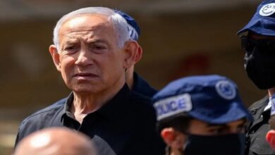 عاجل | كاتب “إسرائيلي”: “نتنياهو” يعبد طريق اختفائه السياسي ويضحي بالدولة لإنقاذ ائتلافه المتطرف