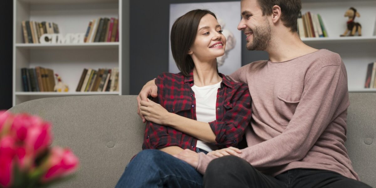 عاجل | كيف تعبّر لزوجتك عن اهتمامك بها بطرق مبتكرة؟