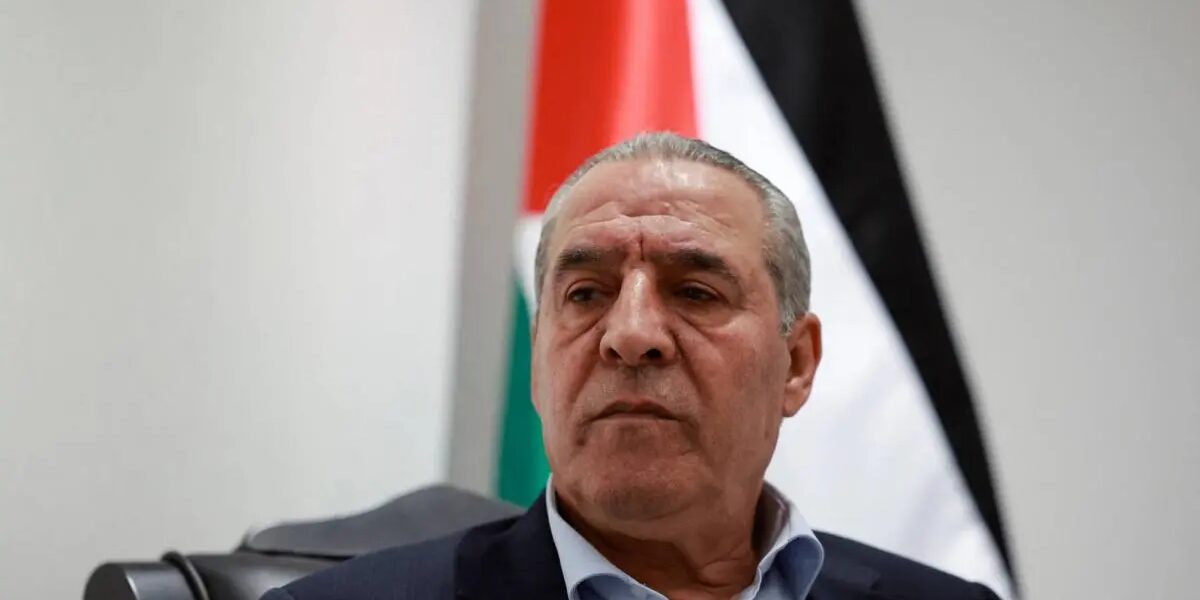 عاجل | لائحة اتهام “إسرائيلية” تكشف تورط حسين الشيخ وابن شقيقه في إدارة شبكة تهريب ضخمة إلى غزة - صورة مميزة عاجل | لائحة اتهام “إسرائيلية” تكشف تورط حسين الشيخ وابن شقيقه في إدارة شبكة تهريب ضخمة إلى غزة