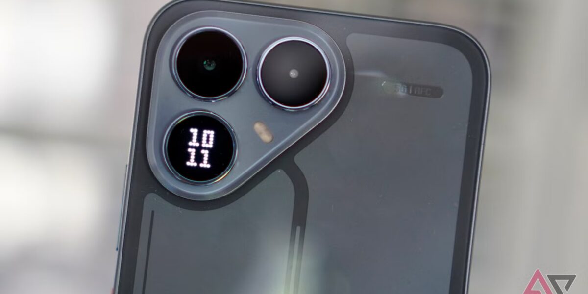 عاجل | لقد قمت بتجربة هاتف Tecno الجديد بأضوائه الوامضة، ولم يكن هاتفًا خاليًا من أي شيء - صورة مميزة عاجل | لقد قمت بتجربة هاتف Tecno الجديد بأضوائه الوامضة، ولم يكن هاتفًا خاليًا من أي شيء