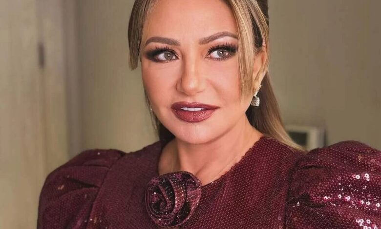 عاجل | ليلى علوي لـ «عكاظ»: «ابن مين فيهم» جذبني بفكرته الإنسانية والكوميديا المختلفة – أخبار السعودية