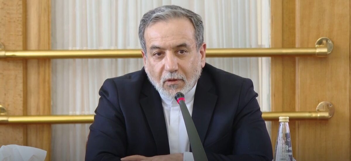 عاجل | مستبقا زيارة ترامب إلى بكين.. وزير الخارجية الإيراني يزور الصين