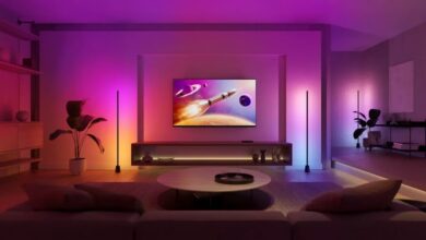 عاجل | مصباح طاولة اللعب ومصباح الأرضية من Philips Hue: يتزامنان مع التلفزيون لإضاءة غامرة
