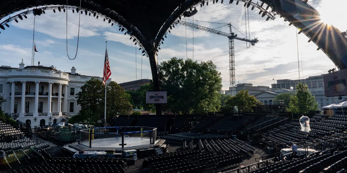 عاجل | يستضيف البيت الأبيض نزال “UFC Freedom 250” بمناسبة عيد ميلاد ترامب الثمانين الليلة