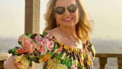 عاجل | يسرا تفاجئ أحمد عز بزيارة مفاجئة في كواليس مسلسل الأمير