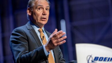 عاجل | يقول الرئيس التنفيذي لشركة Boeing إن إنتاج 737 ماكس سيبدأ في الخط الجديد في 6 يوليو