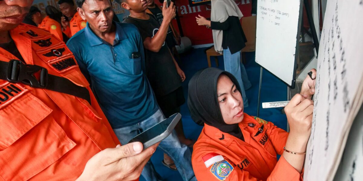 قتيل وإنقاذ 102 بعد اختفاء عبارة إندونيسية في بحر جاوة | أخبار الشحن - صورة مميزة قتيل وإنقاذ 102 بعد اختفاء عبارة إندونيسية في بحر جاوة | أخبار الشحن