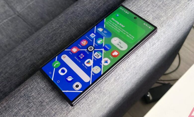 كنت أستخدم Galaxy Z Fold 8 Ultra، لكن هاتف سامسونج الأوسع دمره بالنسبة لي