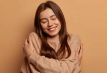 كيف تتعاطف مع ذاتك؟ خطوات عملية يمكنك تطبيقها في حياتك اليومية