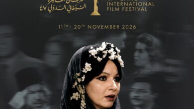 كيف تحول بوستر مهرجان القاهرة السينمائي إلى أزمة انتهت بقرار التعديل؟